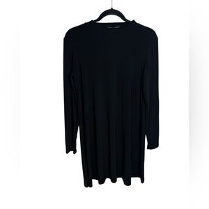 Nik and Nash Black Long Sleeve Shift Dress